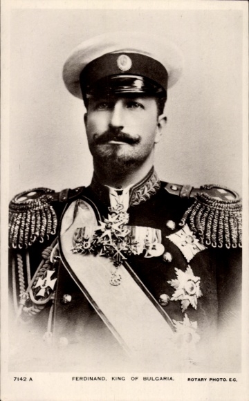 Ak Koning Ferdinand van Bulgarije, portret in uniform