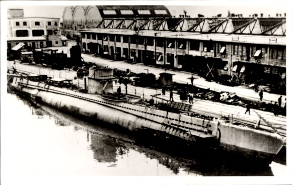 Wilhelmshaven on the North Sea, submarine U19