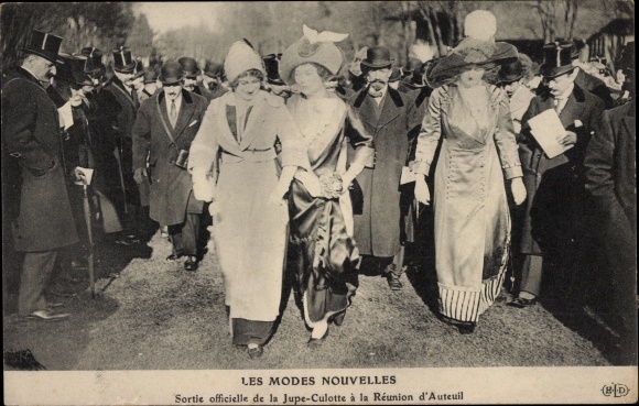 Ansichtkaart Parijs XVI, Les Modes Nouvelles, Sortie official de la Jupe Culotte a la Reunion d'Auteuil