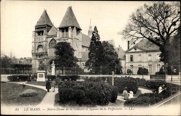 10 old PCs Le Mans Sarthe, various views