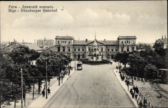 Ak Riga Letland, treinstation Dünaburg, tram
