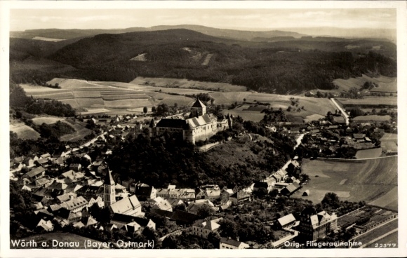 Ak Wörth an der Donau Oberpfalz Bayern, Luftaufnahme von Wörth, Schloss, ländliche Umgebung, Schw