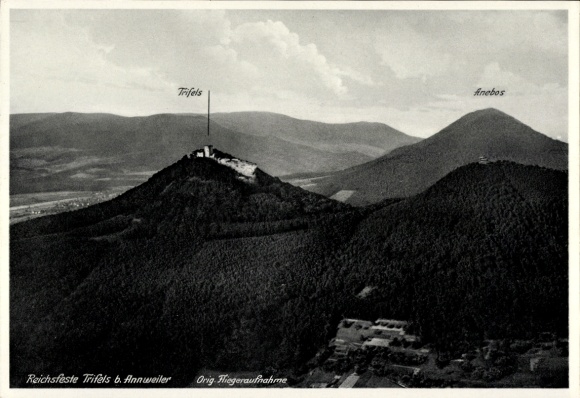 Postcard Annweiler am Trifels in the Southern Wine Route district, aerial photograph, Veste Trifels