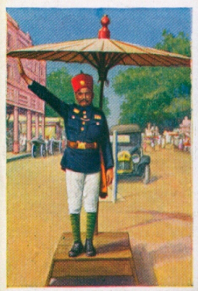 Collecting picture The colorful world, album 1 picture 182, Asian traffic police, In the streets of Bombay