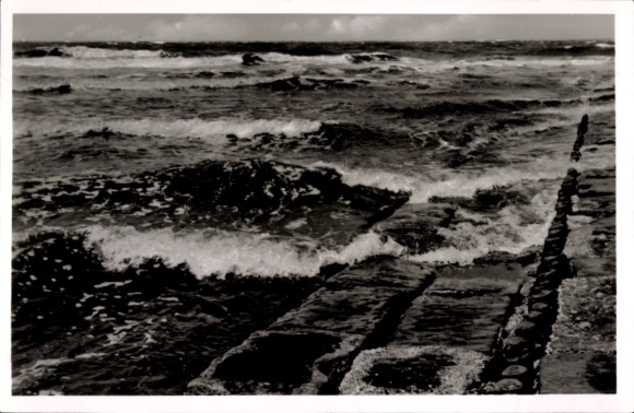 Postcard Island of Baltrum in East Frisia, surf