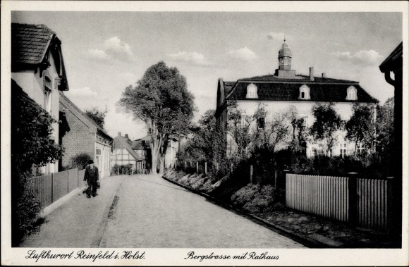 Postcard Reinfeld in Holstein, Bergstrasse, town hall