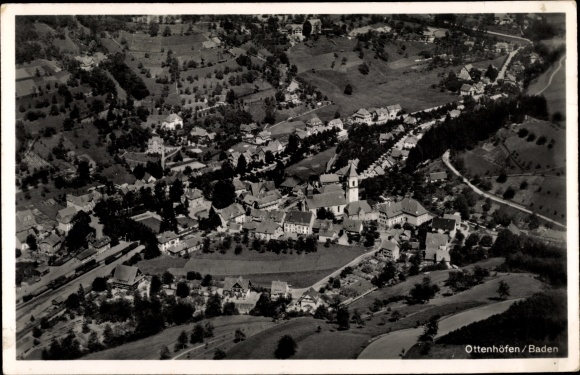 Ak Ottenhöfen in het Zwarte Woud, panorama van de stad van bovenaf, toren