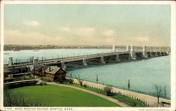 Ak Boston Massachusetts USA, West Boston Bridge, water, gebouwen,