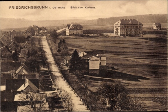 Ak Friedrichsbrunn Thale im Harz, Blick auf das Kurhaus, ländliche Umgebung, 