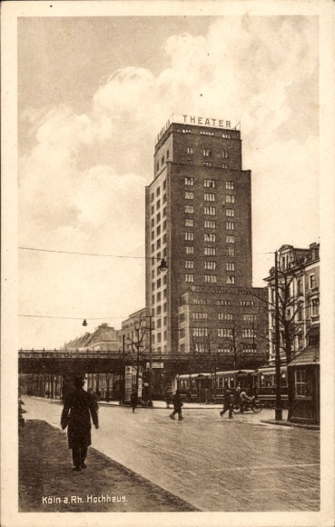 KP Kolonia nad Renem, wieżowiec, teatr, tramwaj, piesi, Kolonia