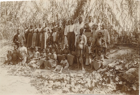 Photo DSW Africa Namibia, ca 1900 - 1904, African students with teacher, group picture
