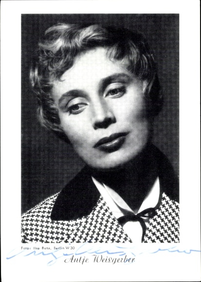 Postcard actress Antje Weisgeber, portrait, autograph