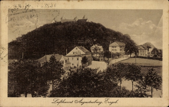 Ak Augustusburg im Erzgebirge, Luftkurort  hügelige Landschaft,  Gebäude