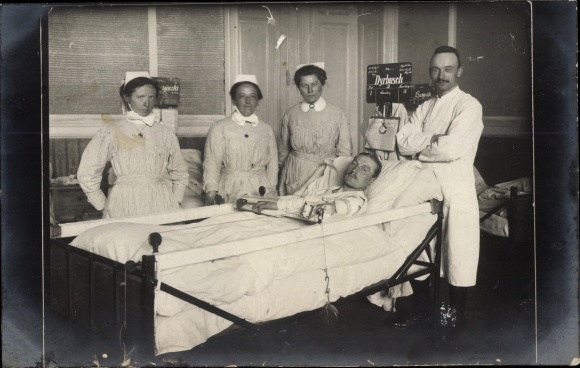 Photo Postcard Gliwice Gliwice Silesia, Ned. Ambulance Hospital Netherlands. Red Cross, Soldier Dyrbusch