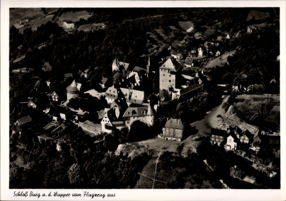 Ak Burg an der Wupper Solingen, Schloss Burg, Fliegeraufnahme