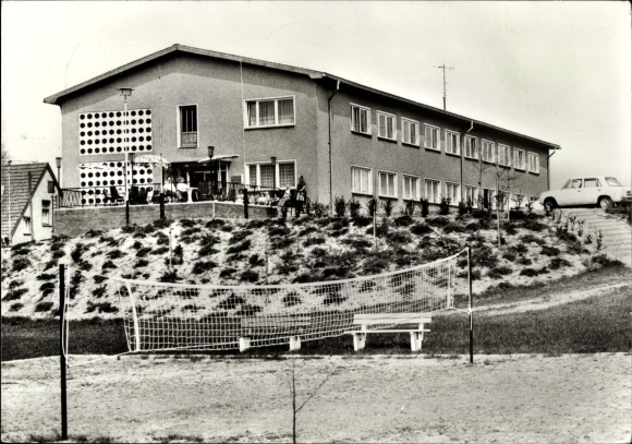 Postcard Ostseebad Heringsdorf, holiday home VEB roads, civil engineering and pipeline construction Rodewisch, volleyball court
