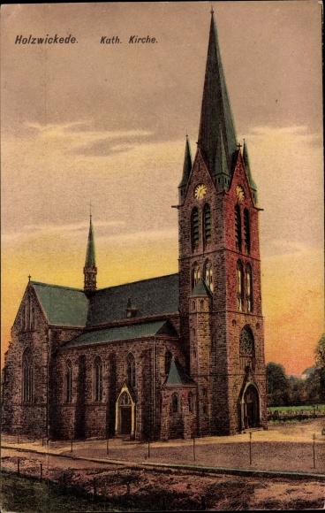 PC Holzwickede in the Ruhr area, Catholic Church, exterior view