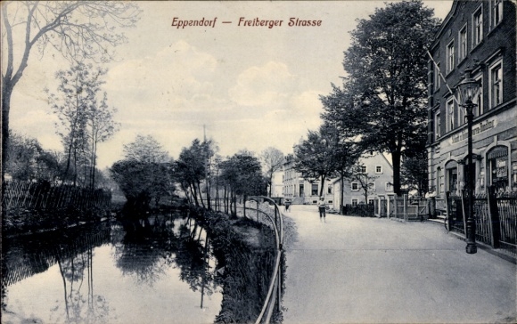 Ak Eppendorf in Sachsen,  Freiberger Strasse, Fluss, Bäume, Gebäude, Straße