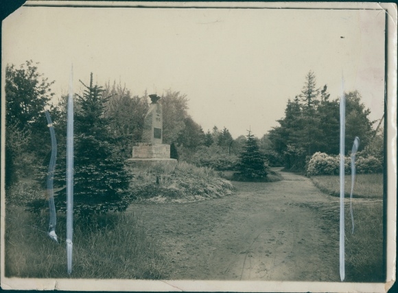 Photo Loitz in Western Pomerania, city park, monument