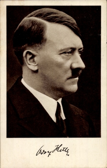 Ak Rijkskanselier Adolf Hitler, portret, pak