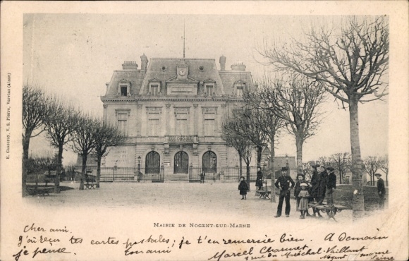 Ak Nogent sur Marne Val de Marne, vue générale de la Mairie 