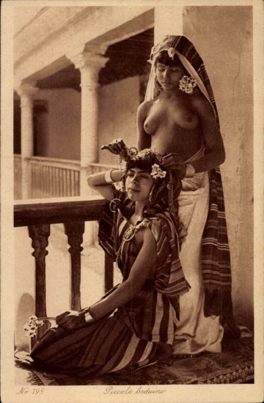 Ak Zwei Araberinnen, Barbusig, Maghreb