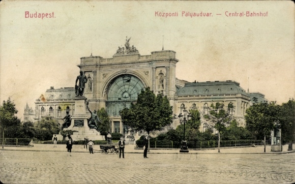 Postcard Budapest Hungary, Central Station