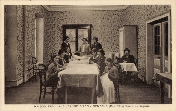 Postcard Benfeld Alsace Bas Rhin, Family House of Joan of Arc, Lingerie Course