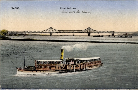 Ak Wesel am Niederrhein, Rheinbrücke, Dampfschiff auf dem Rhein, Landschaft mit fließendem Was...