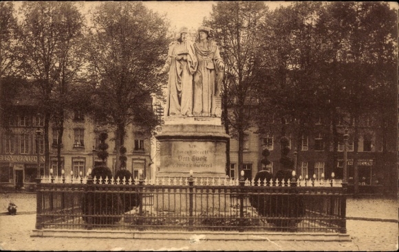 Postcard Maaseik Maeseyck Flanders Limburg, Van Eyck Brothers Monument