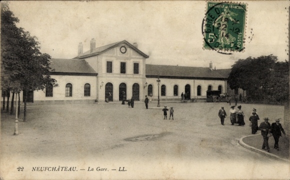 Postcard Neufchâteau Lorraine Vosges, train station