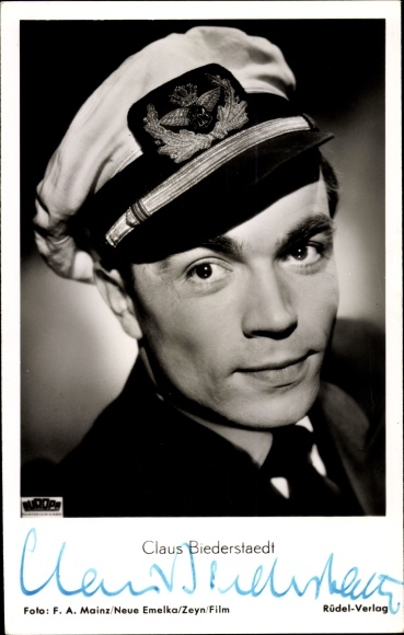 Postcard actor Claus Biederstaedt, portrait, sailor hat, autograph