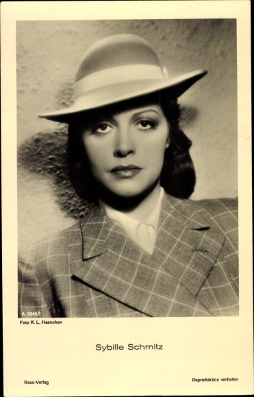 Postcard actress Sybille Schmitz, portrait, hat