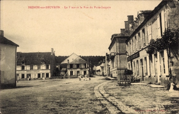 Ak Brinon sur Beuvron Nievre, La Place et la Rue du Puits-Jacquin