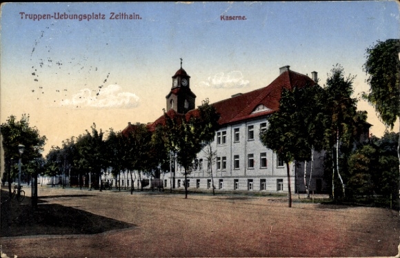 Ak Zeithain in Sachsen, Truppenübungsplatz, Seitenblick auf die Kaserne