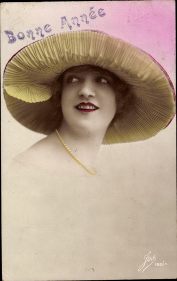 Postcard Young woman with hat, portrait