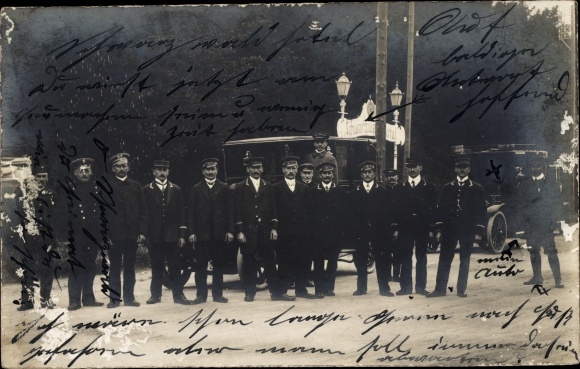 Photo Postcard Freudenstadt in the Black Forest, Black Forest Hotel, group photo of the bellboys