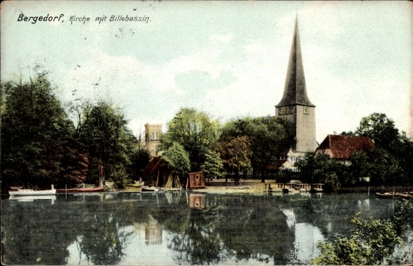 Ak Hamburg Bergedorf, kerk met Billebassin, oever, roeiboten, hutten, steiger