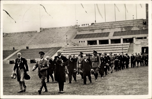 PC Berlin, Olympic Games 1936, Führer Adolf Hitler arrives at the stadium for the opening