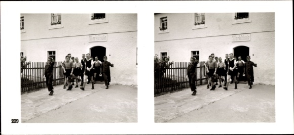 Stereo image photo &quot;The NS model companies 1937-38&quot; No. 209, Freiberger Papierfabrik AG Weißenborn