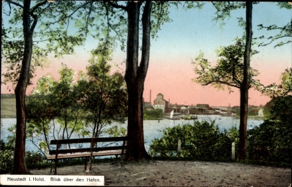 Postcard Neustadt in Holstein, Neustadt i. Holst, view over the harbor, picturesque landscape