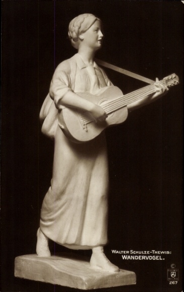 Postcard sculpture by Walter Schulze Thewis, Wandervogel, guitar