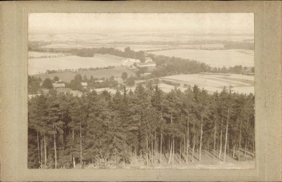 Foto Wohla Elstra Oberlausitz, Schloss Wohla vom Kälberberg gesehen