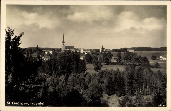 Ak Sankt Georgen Traunreut Oberbayern, Blick auf den Ort, Kirche