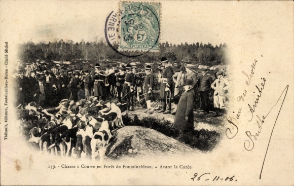 Ak Fontainebleau Seine et Marne, Jagdhundeveranstaltung, Jäger, Hunde, Waldlandschaft, s Motiv