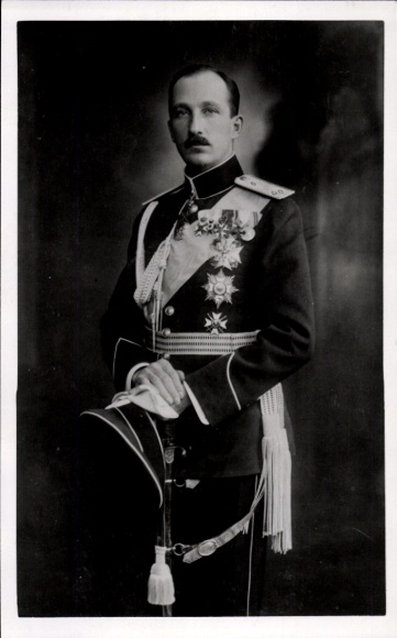 Ak Zar Boris III. von Bulgarien, Portrait in Uniform