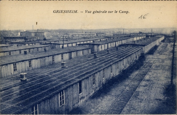 Postcard Griesheim near Darmstadt, general view of the camp, barracks, barracks, partial view