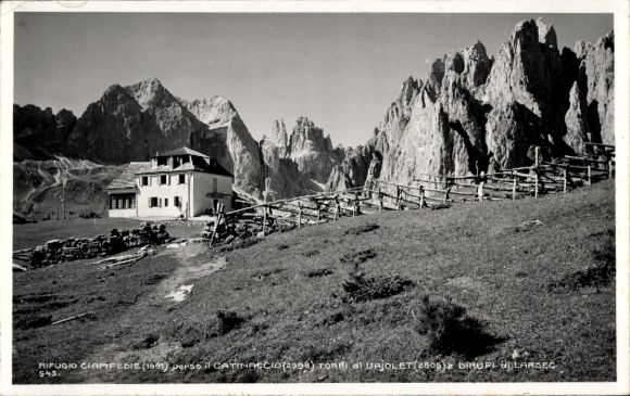 Postcard Cortina d'Ampezzo Veneto, view to the hut, fence