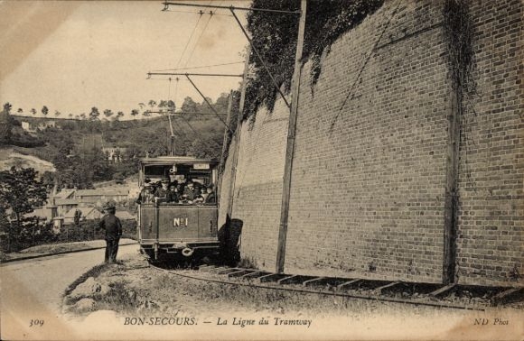 PC Bon Secours Bonsecours Péruwelz Hainaut, tram runs along the wall