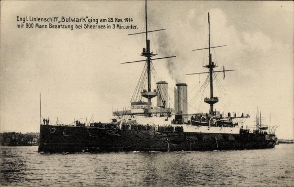 Postcard Sheernes, English battleship Bulwark, 1914